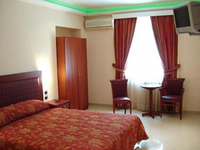  Brazil Hotel  Афины